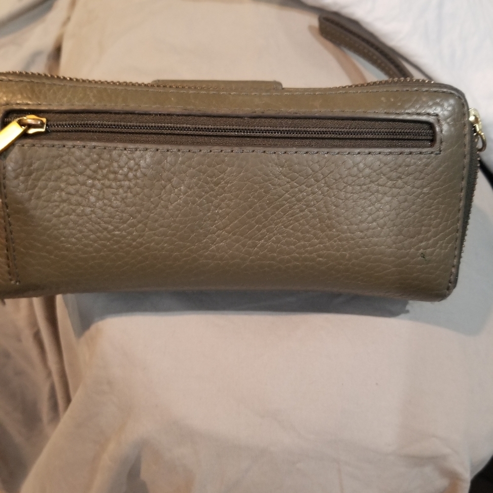 Fossill army green wallet